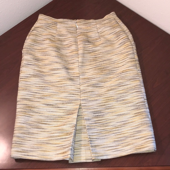 Beautiful Anne Klein Tweed Skirt size 4 - Picture 4 of 6